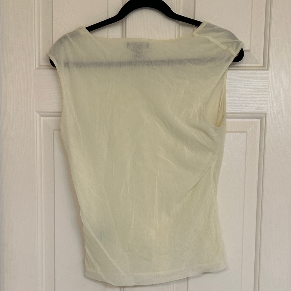 2/$15 Kenneth Cole Reaction Light Cream Scoop Neck Sleeveless Blouse LG - Picture 4 of 5